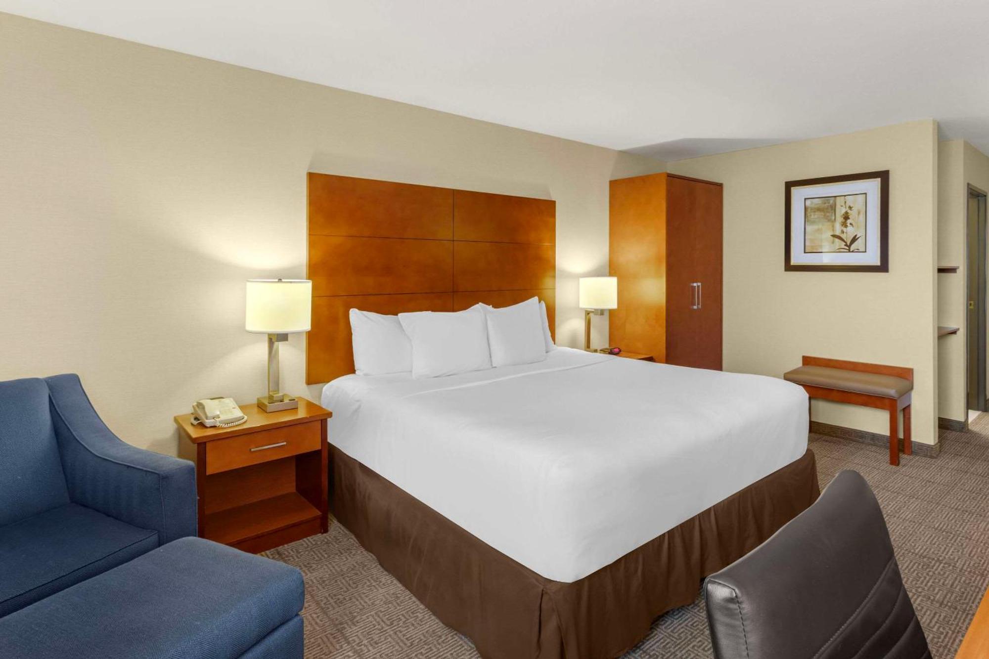 Comfort Inn & Suites Near Fallon Naval Air Station Exterior foto